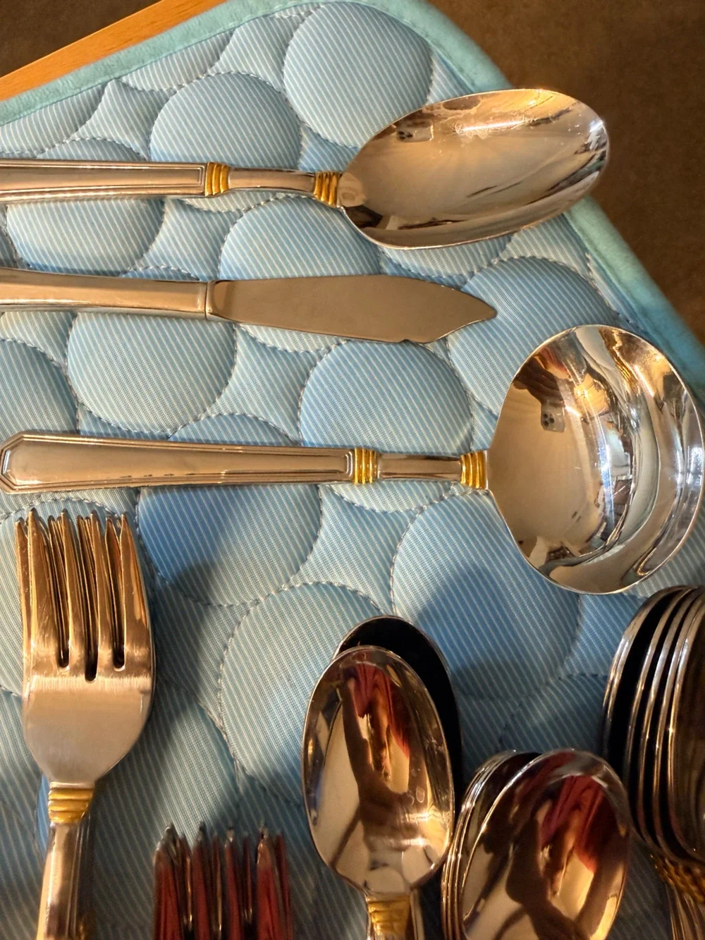 Vintage Pfaltzgraff Gourmet Gold Stainless  Set Service for 12 65 Pc + 4 Shakers